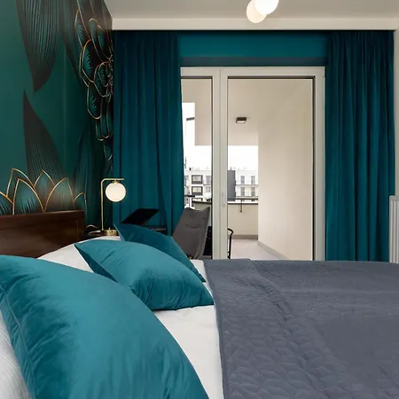 公寓 Lopuszanska With Balcony In By Renters