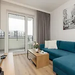 Lopuszanska With Balcony In By Renters Lägenhet *